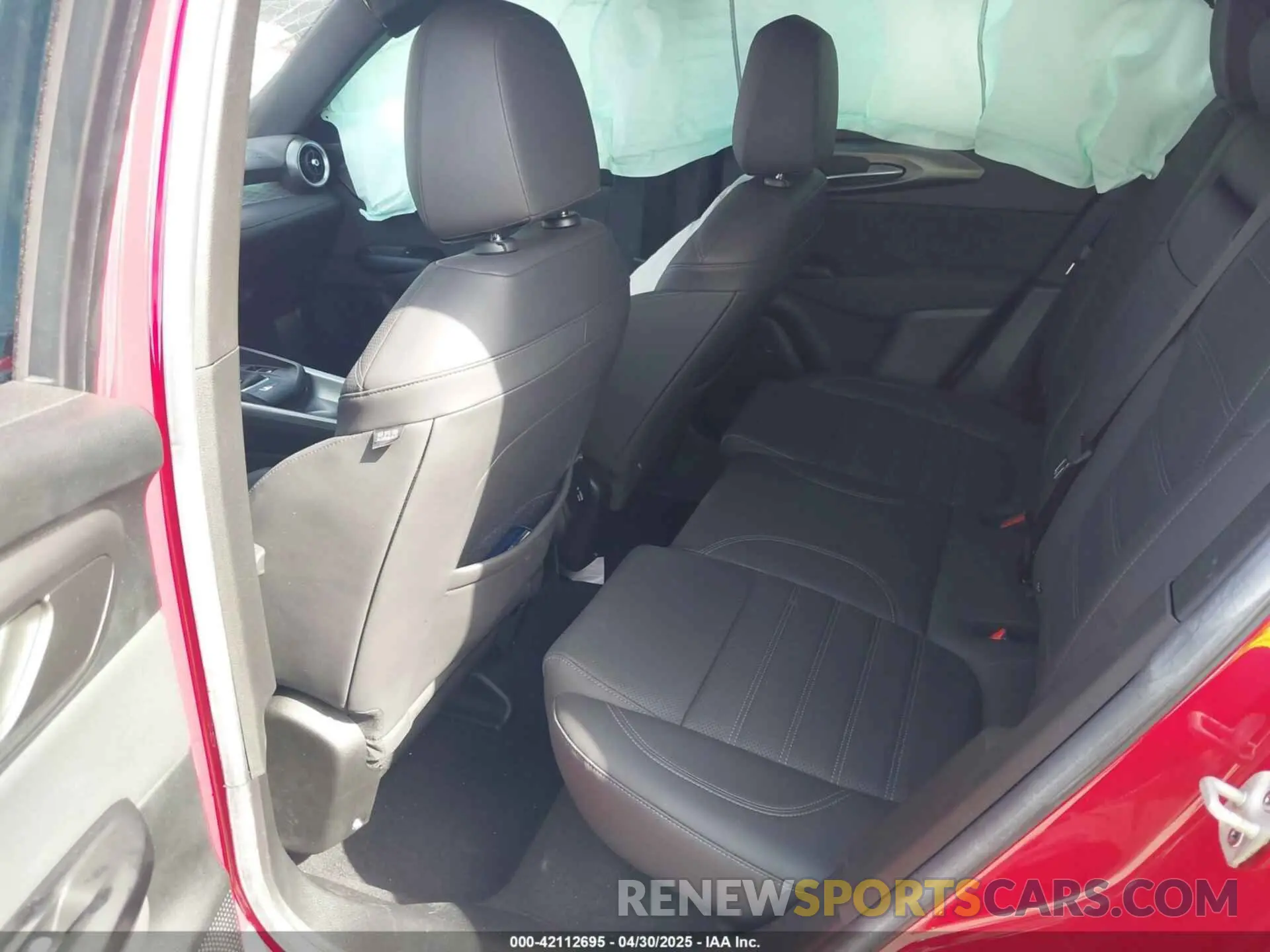 8 fotografías del automóvil dañado ZASPATDW3R3059300 ALFA ROMEO TONALE 2024