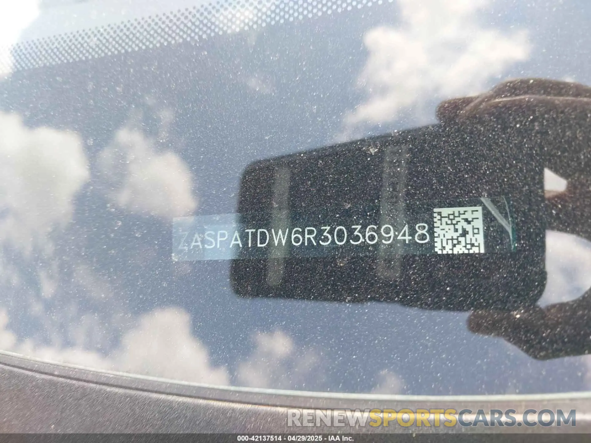 9 fotografías del automóvil dañado ZASPATDW6R3036948 ALFA ROMEO TONALE 2024