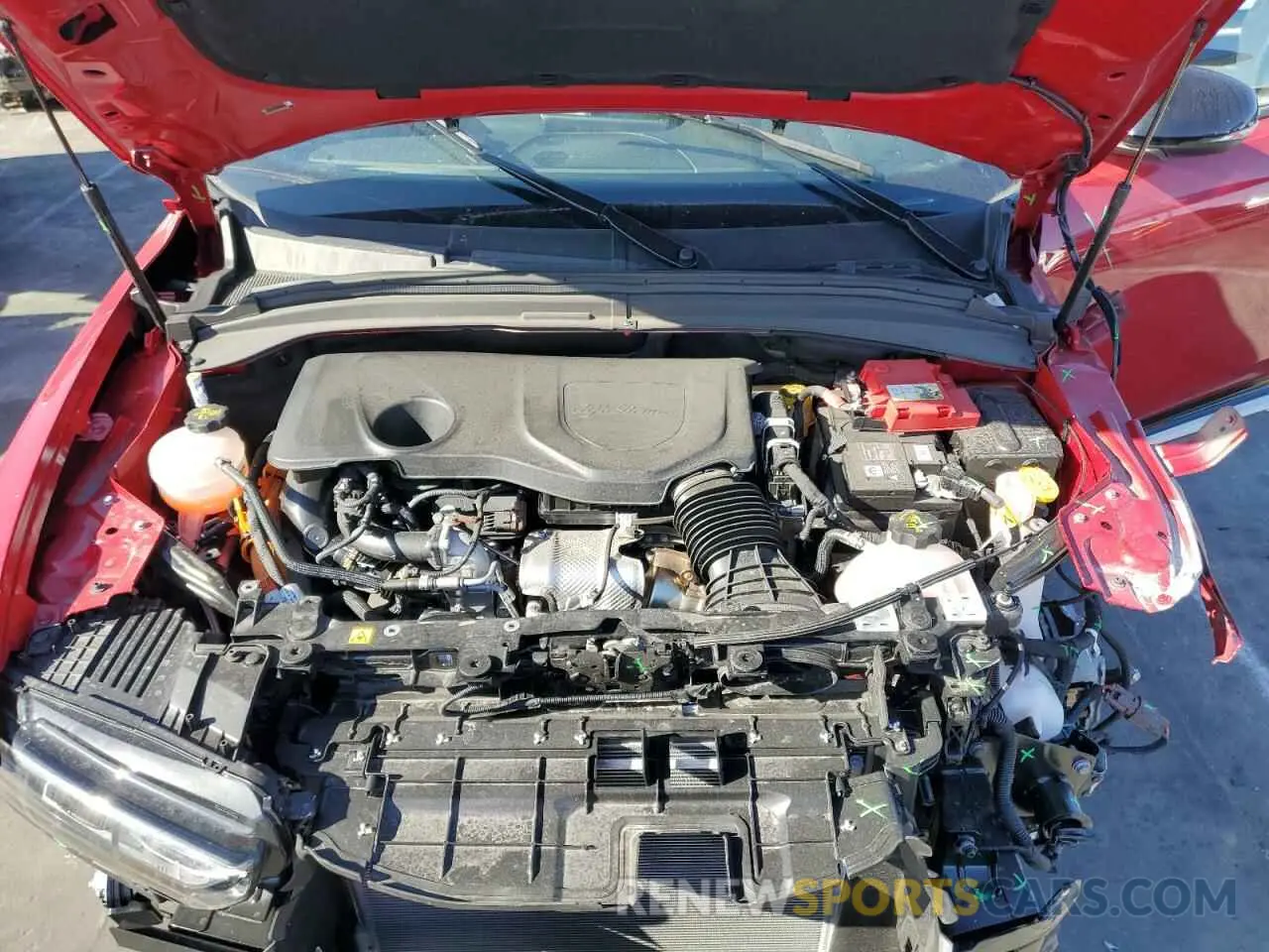 12 fotografías del automóvil dañado ZASPATCW7R3058054 ALFA ROMEO TONALE TI 2024