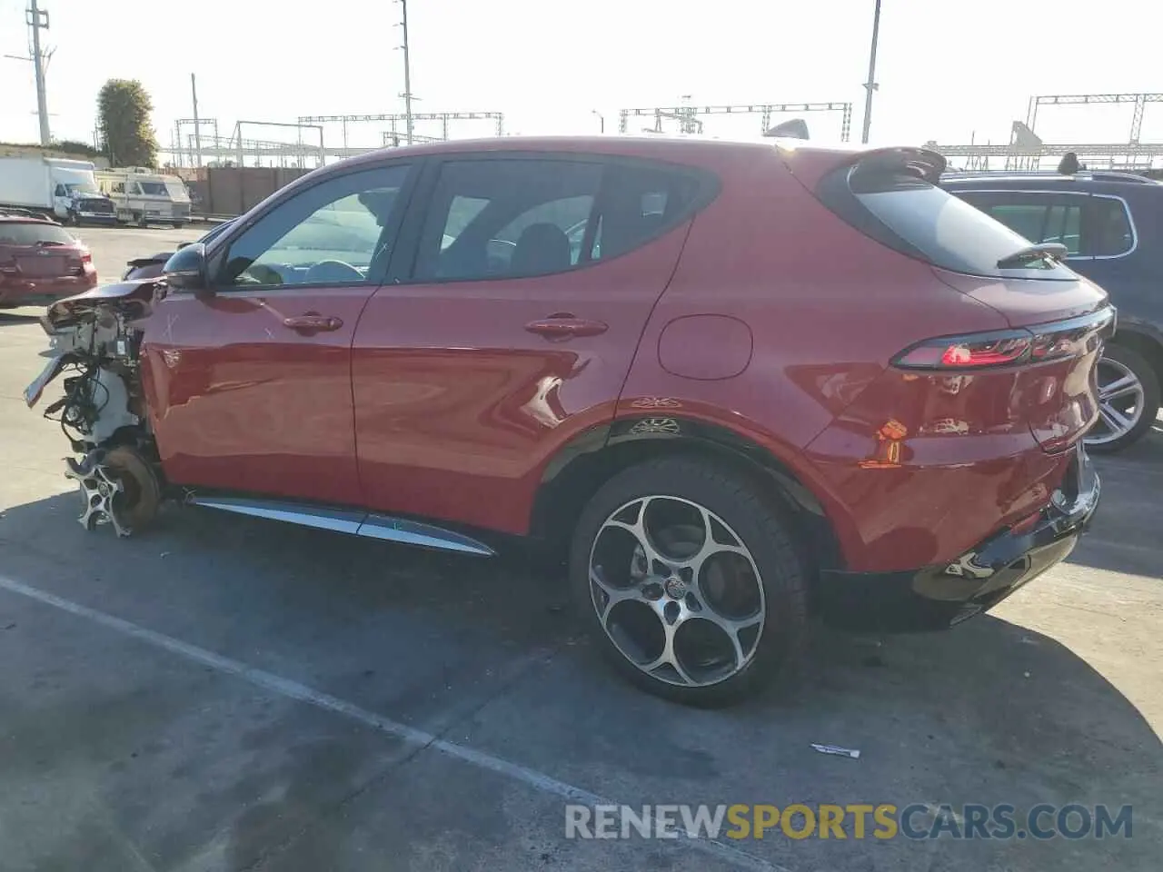 2 fotografías del automóvil dañado ZASPATCW7R3058054 ALFA ROMEO TONALE TI 2024