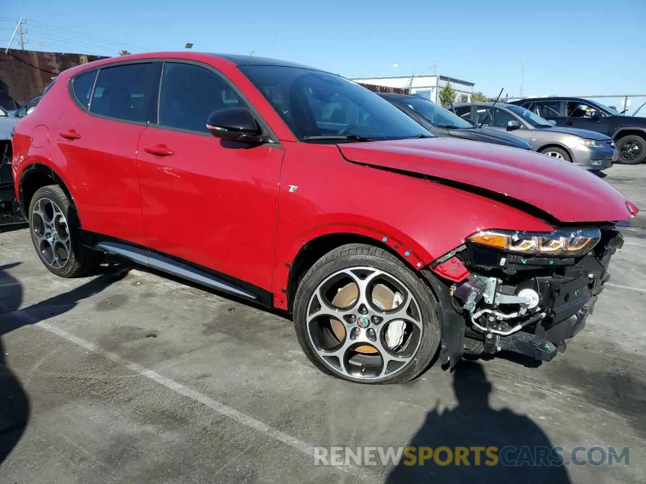 4 fotografías del automóvil dañado ZASPATCW7R3058054 ALFA ROMEO TONALE TI 2024
