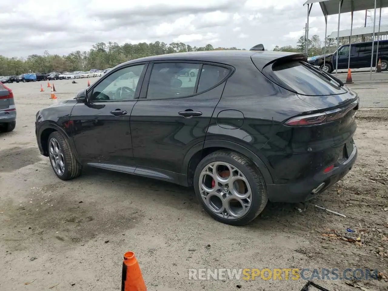 2 fotografías del automóvil dañado ZASPATDW2R3054217 ALFA ROMEO TONALE VEL 2024