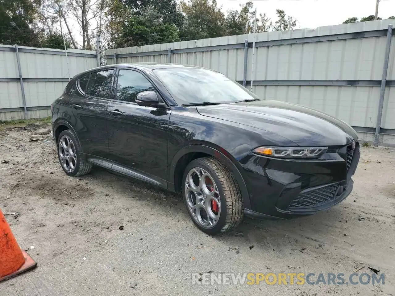 4 fotografías del automóvil dañado ZASPATDW2R3054217 ALFA ROMEO TONALE VEL 2024