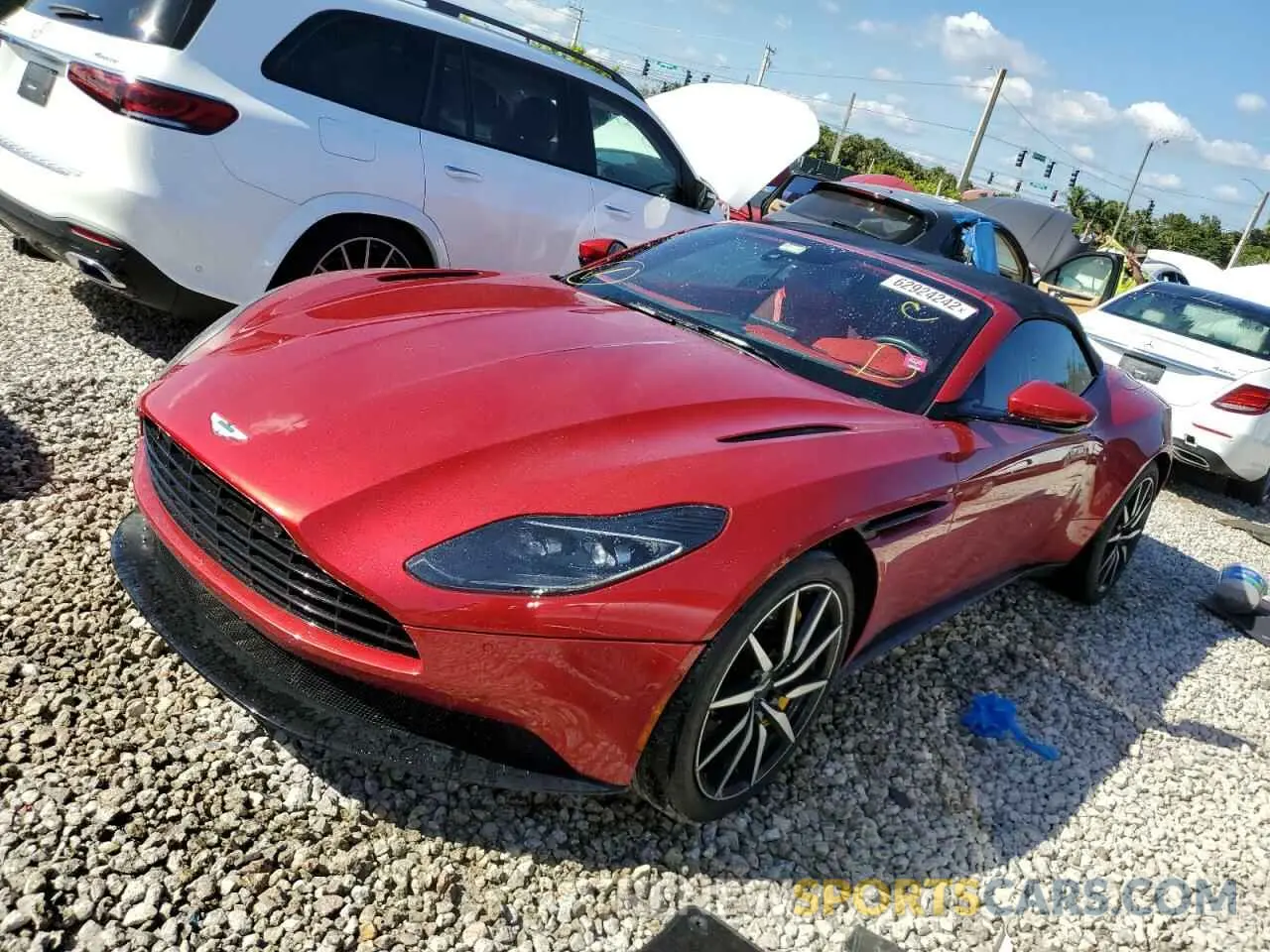 2 fotografías del automóvil dañado SCFRMFCW7KGM08134 ASTON MARTIN ALL MODELS 2019