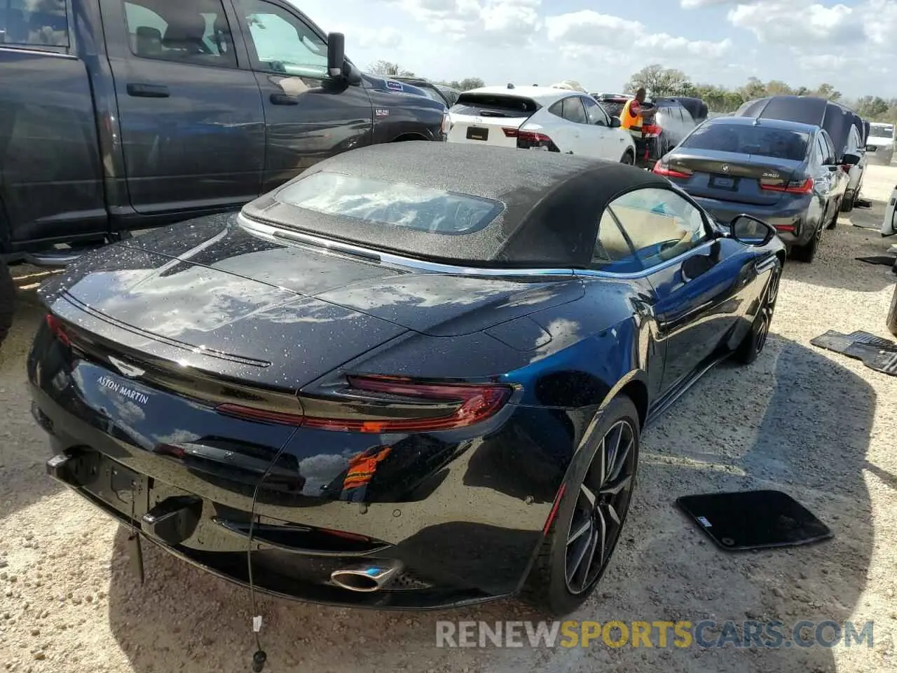 3 fotografías del automóvil dañado SCFRMFCW9KGM05896 ASTON MARTIN ALL MODELS 2019