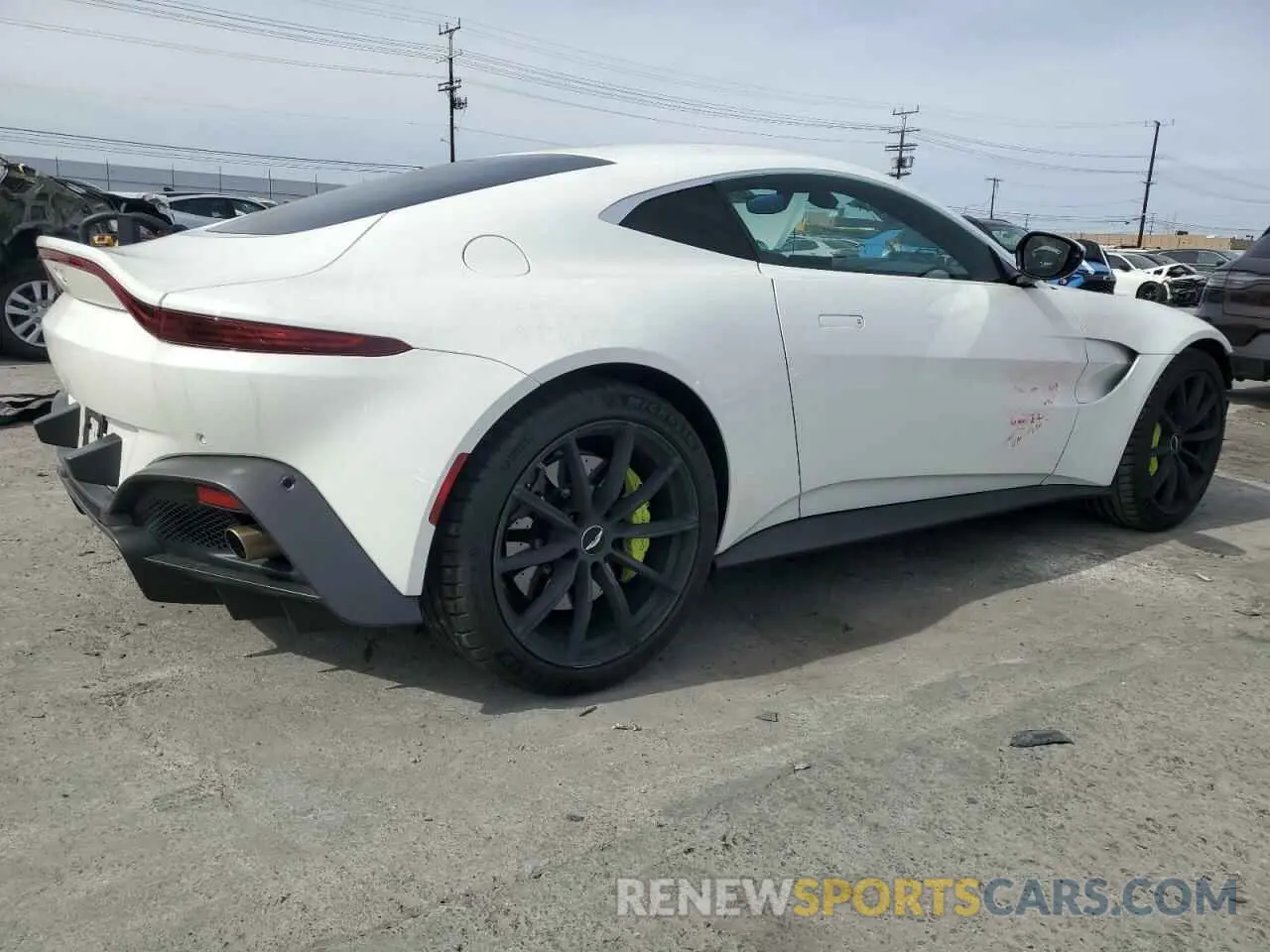 3 fotografías del automóvil dañado SCFSMGAW2KGN01086 ASTON MARTIN ALL MODELS 2019