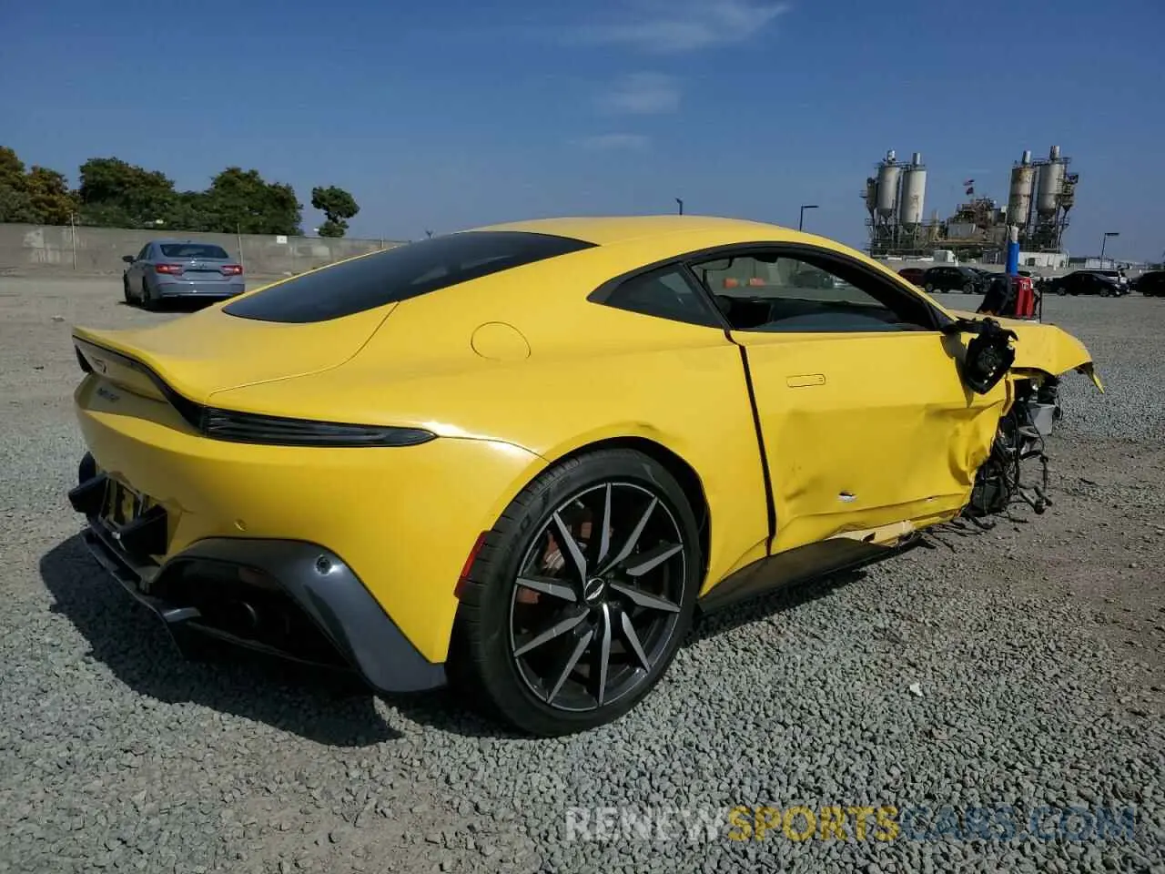3 fotografías del automóvil dañado SCFSMGAW0LGN04408 ASTON MARTIN ALL MODELS 2020