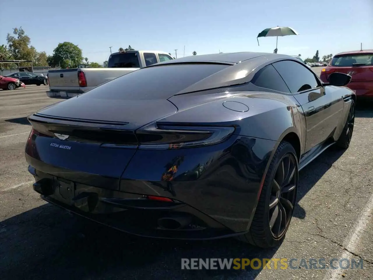 4 fotografías del automóvil dañado SCFRMFEV0LGL09631 ASTON MARTIN DB11 AMR 2020