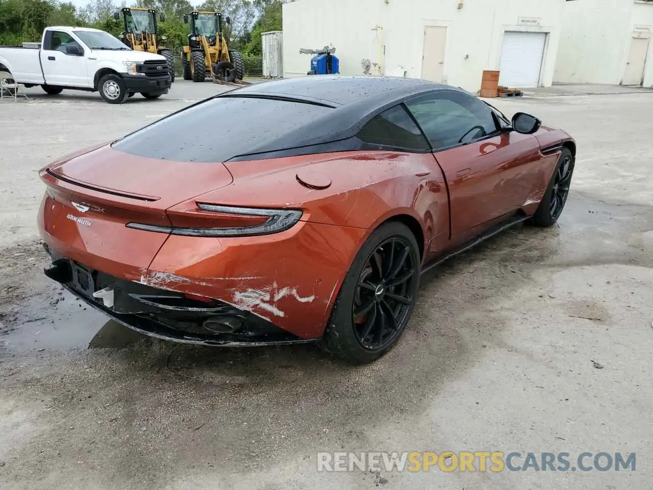 4 fotografías del automóvil dañado SCFRMFEV7LGL09075 ASTON MARTIN DB11 AMR 2020