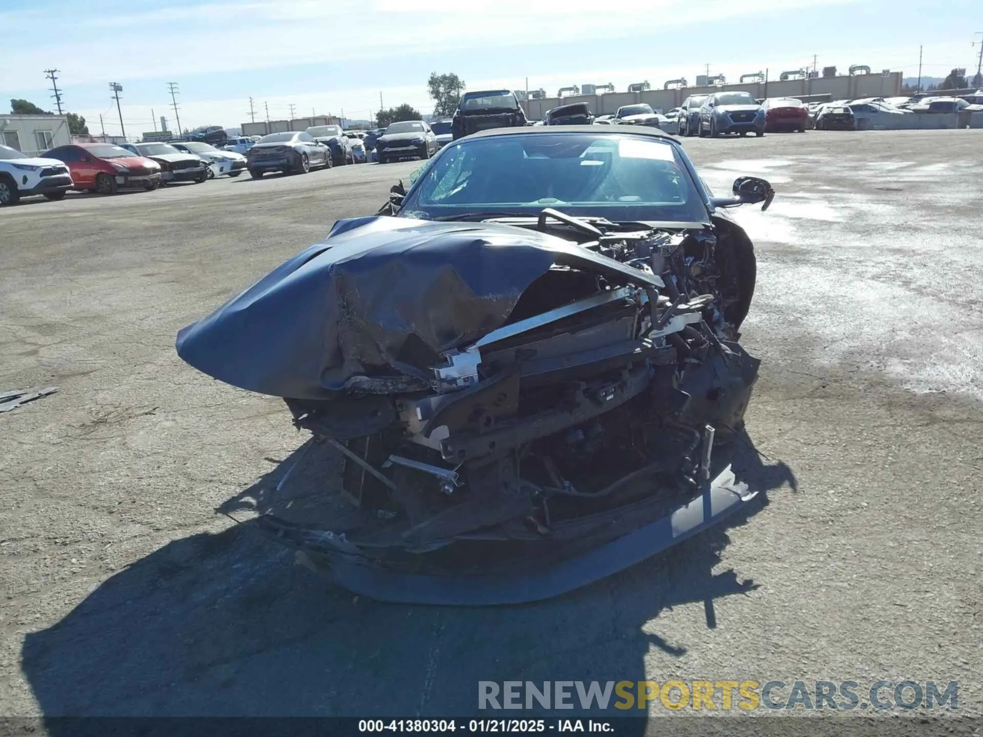 12 fotografías del automóvil dañado SCFRMFGWXRGM13607 ASTON MARTIN DB12 2024