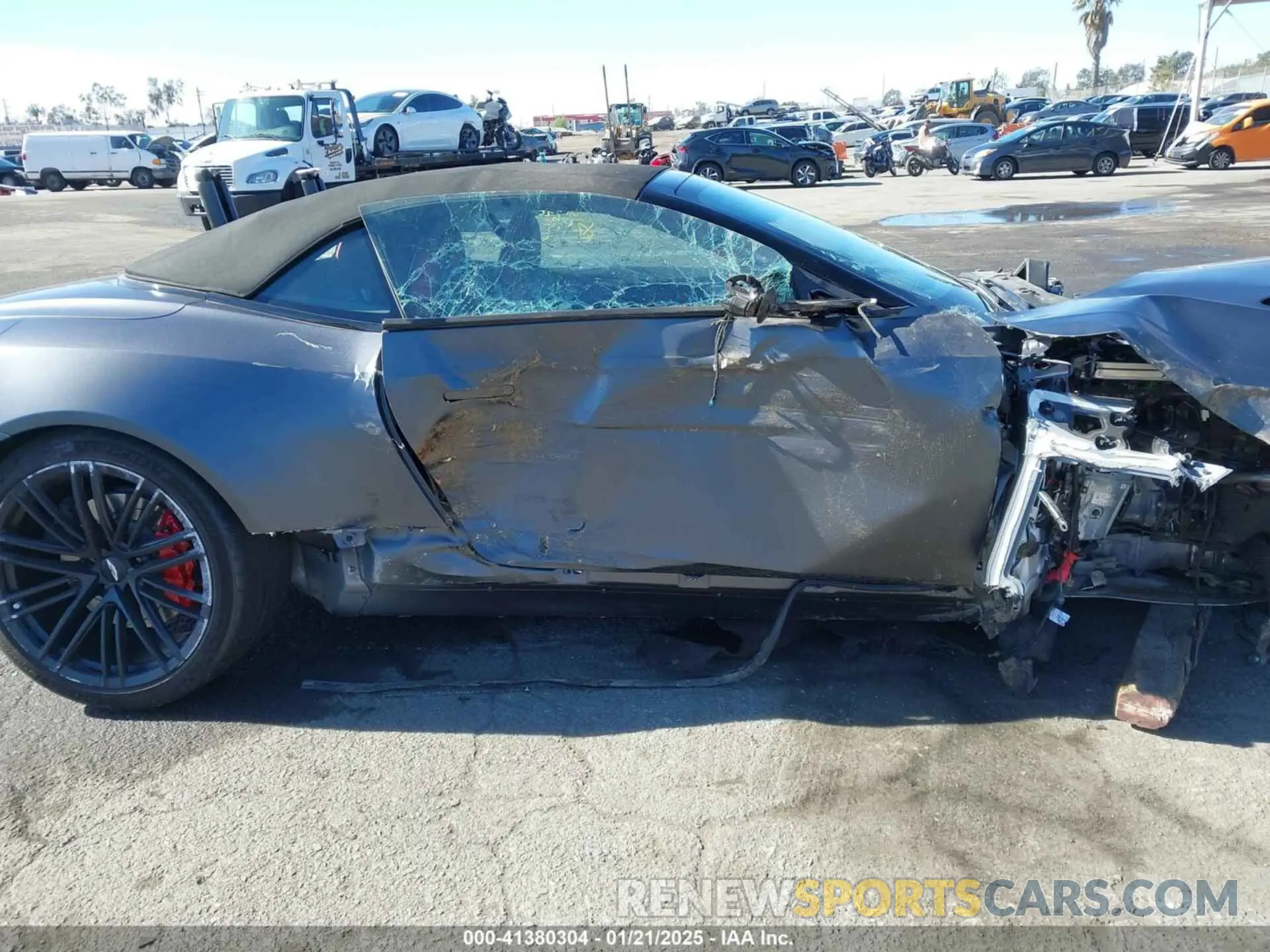13 fotografías del automóvil dañado SCFRMFGWXRGM13607 ASTON MARTIN DB12 2024