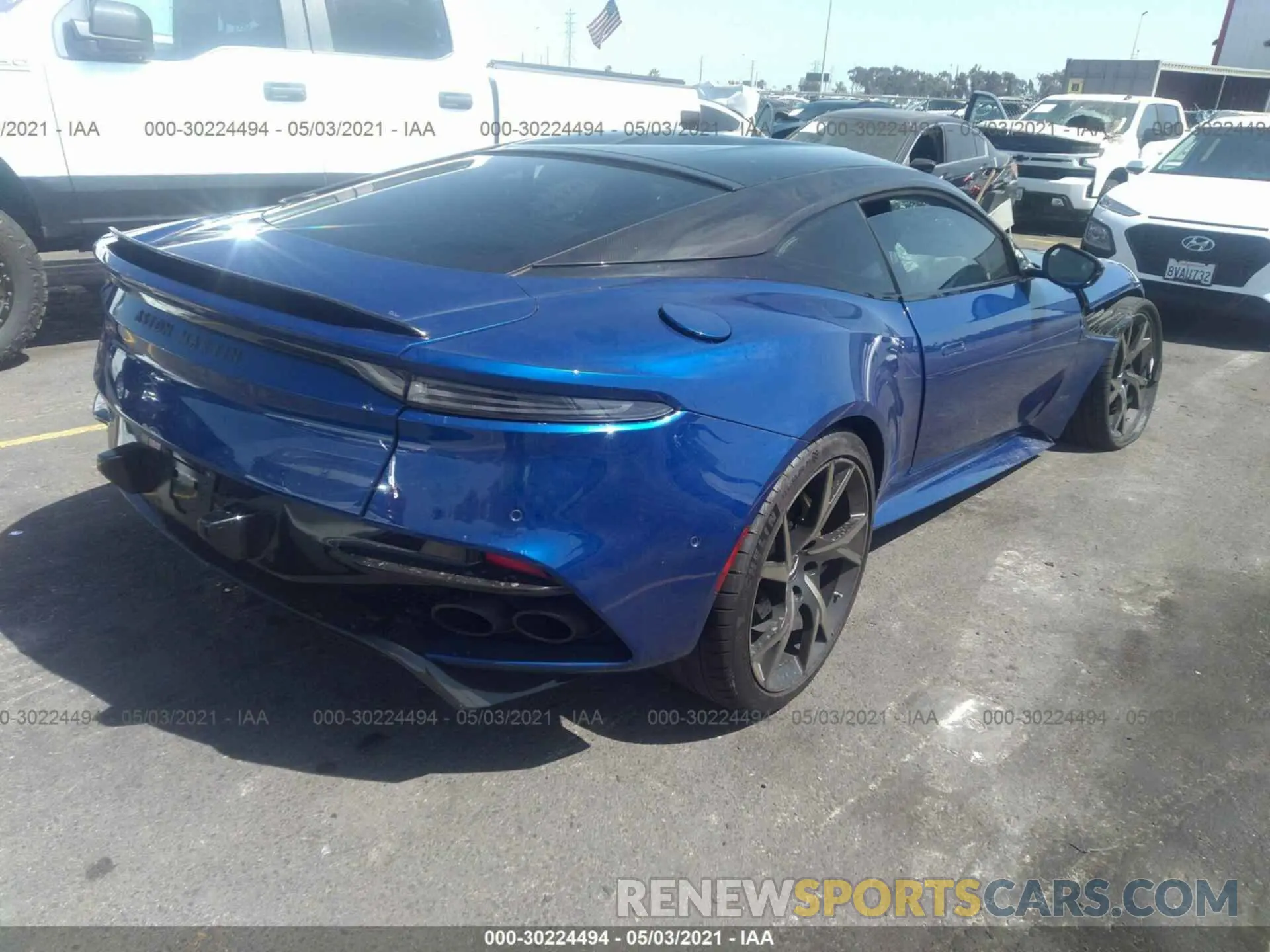 4 fotografías del automóvil dañado SCFRMHAV4KGR00755 ASTON MARTIN DBS 2019
