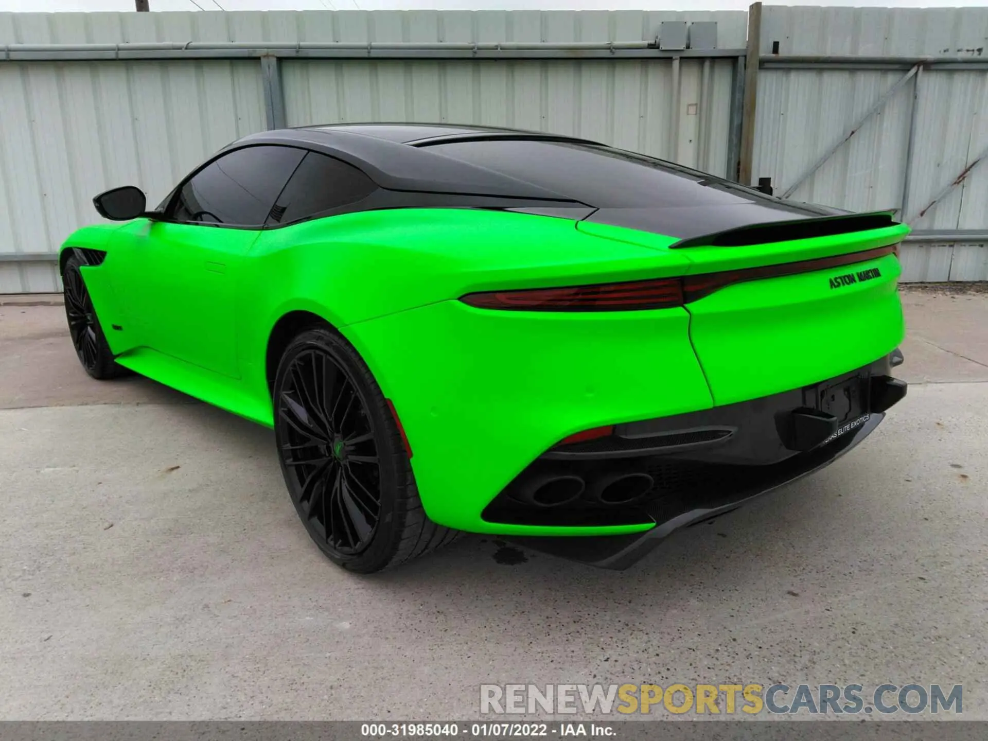 3 fotografías del automóvil dañado SCFRMHAV7LGR02193 ASTON MARTIN DBS 2020