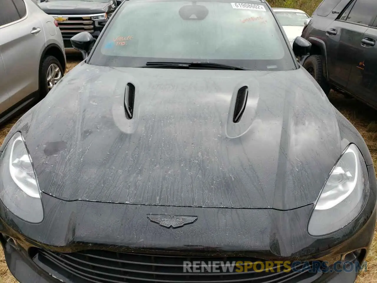 7 fotografías del automóvil dañado SCFVUJAW7MTV03128 ASTON MARTIN DBX 2021