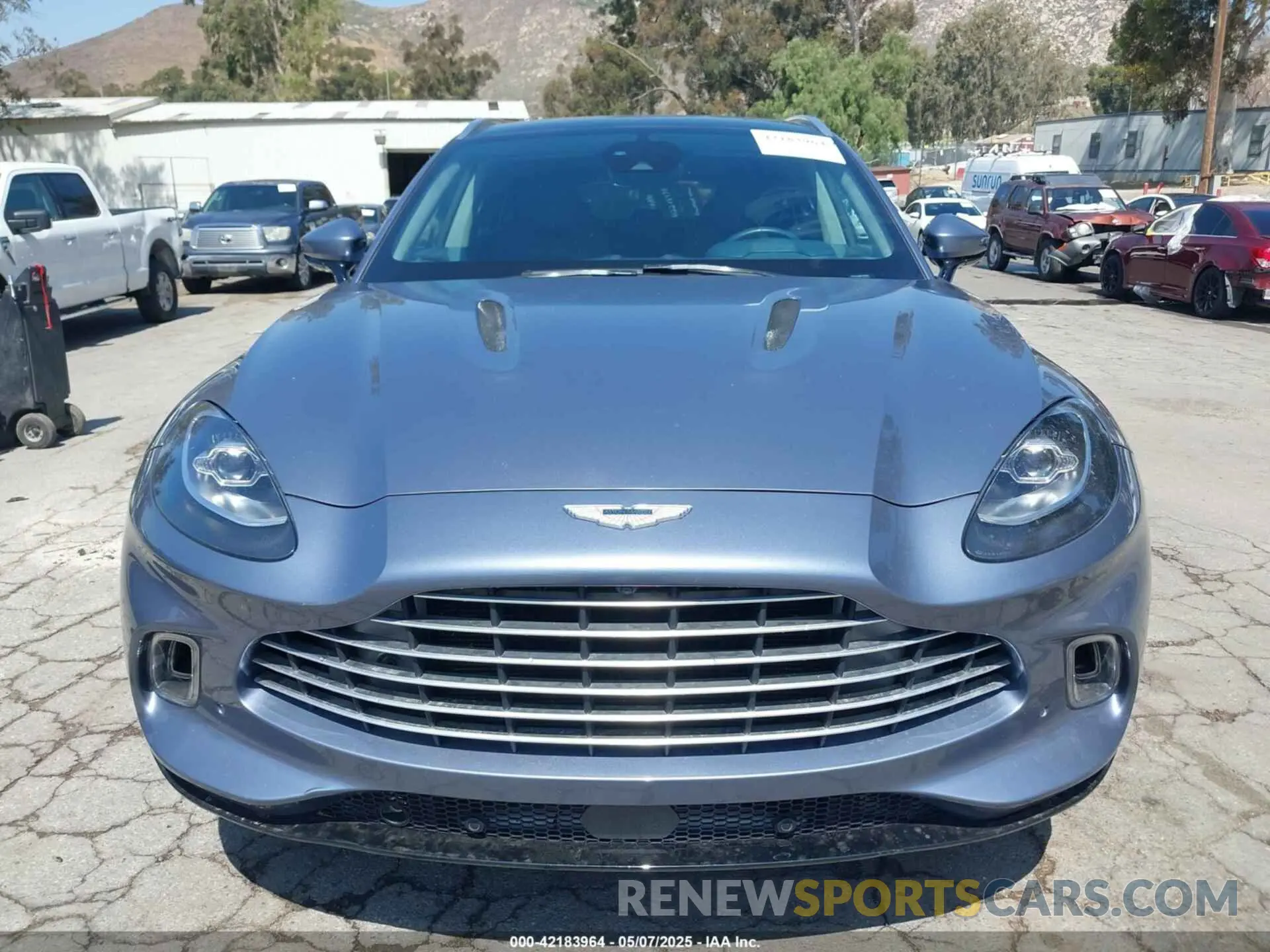 12 fotografías del automóvil dañado SCFVUJAW8MTV02568 ASTON MARTIN DBX 2021