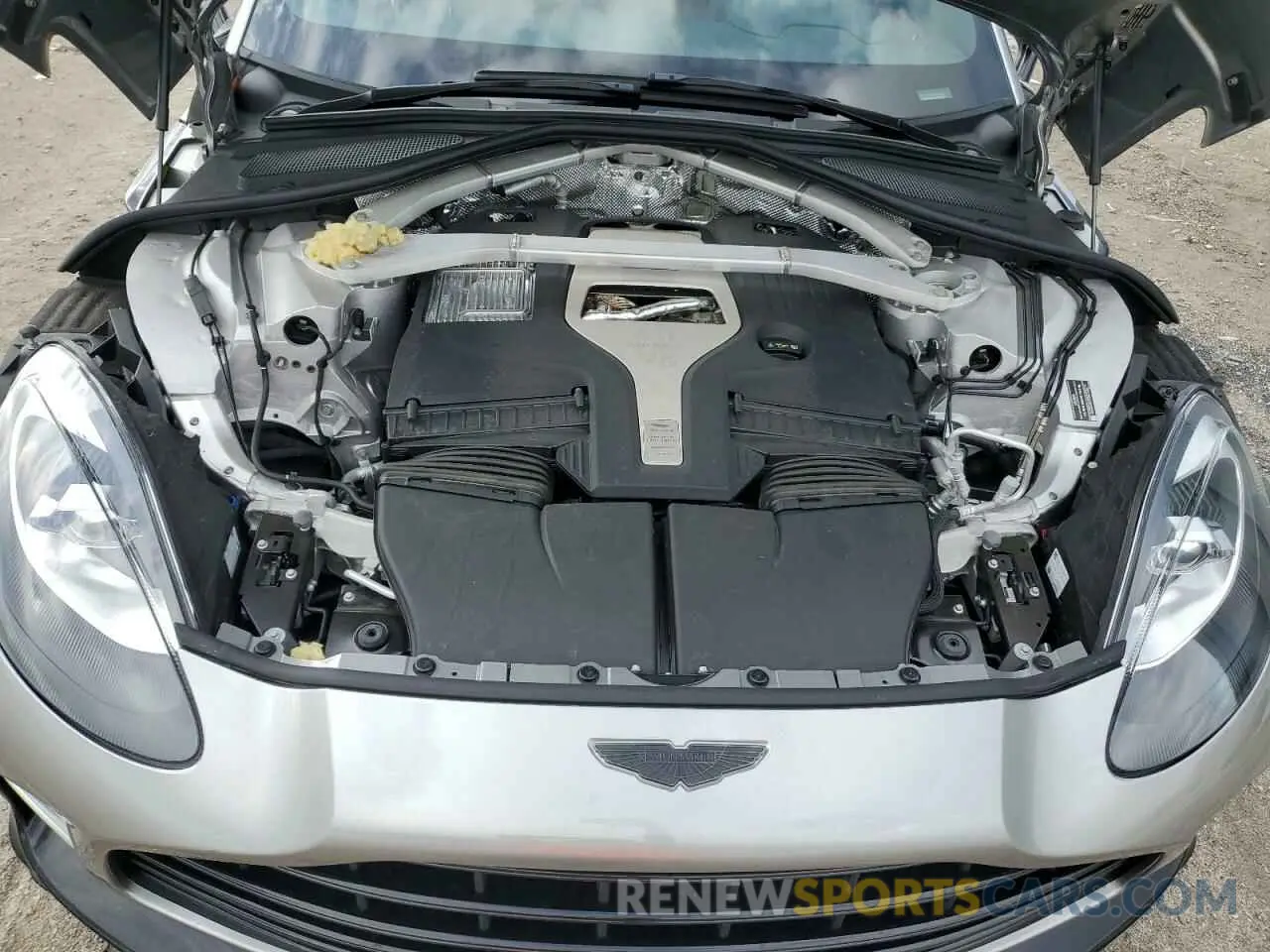 12 fotografías del automóvil dañado SD7VUJBW0PTV08298 ASTON MARTIN DBX 707 2023