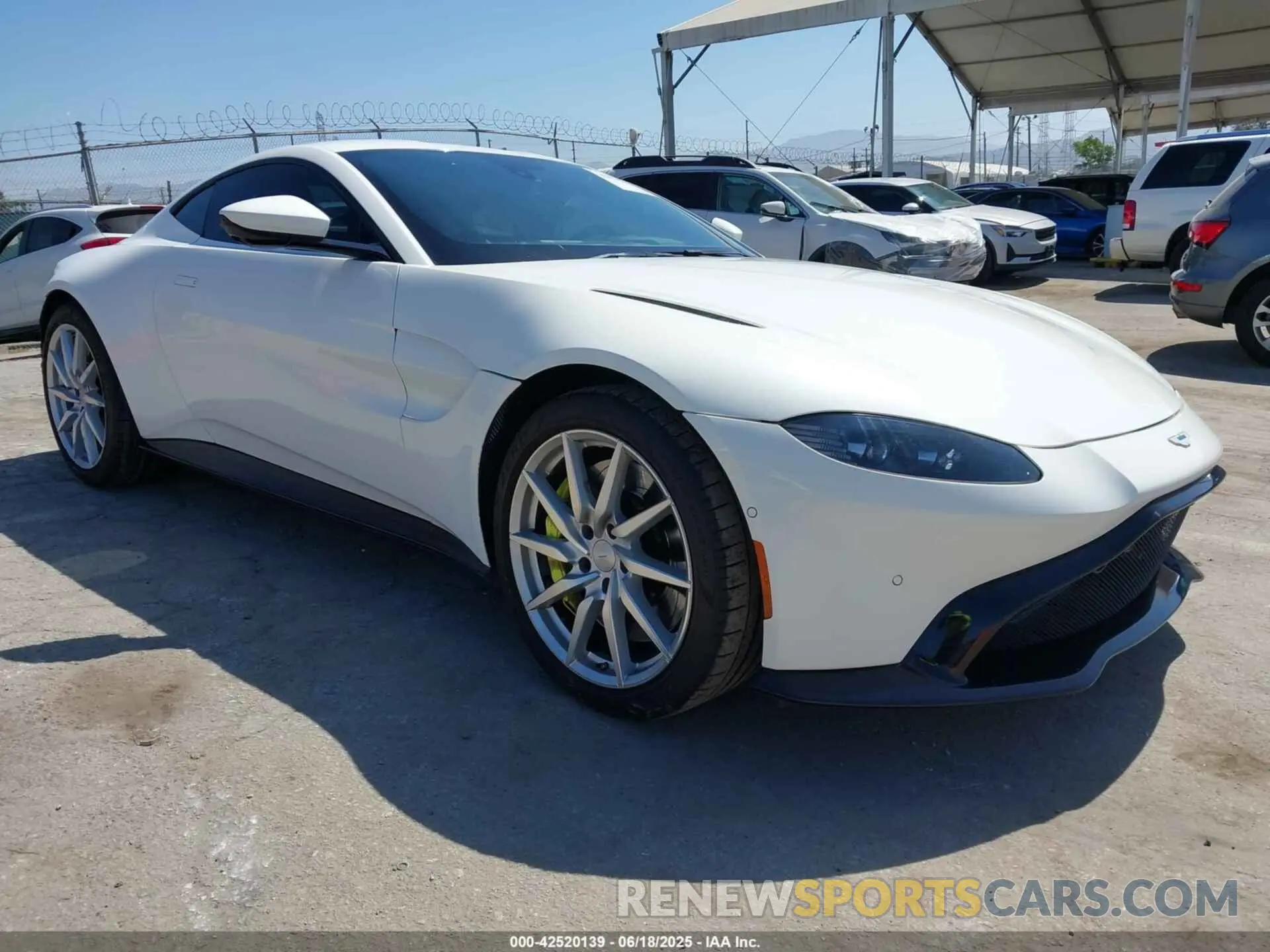 1 fotografías del automóvil dañado SCFSMGAW6LGN03294 ASTON MARTIN VANTAGE 2020
