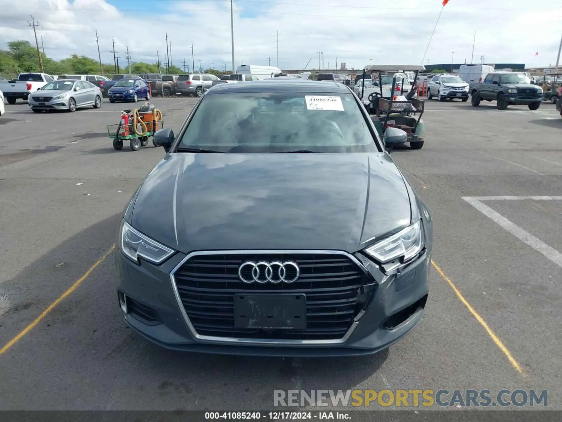 12 fotografías del automóvil dañado WAUAUGFF1K1011810 AUDI A3 2019