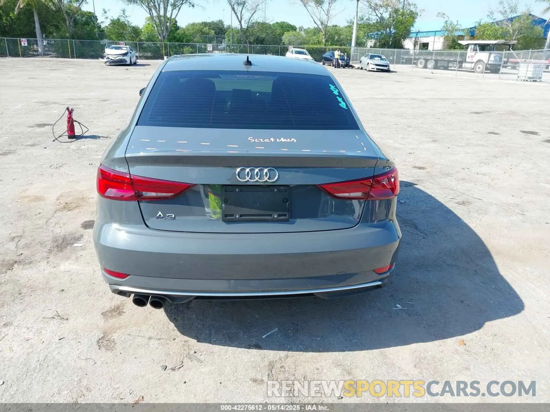 16 fotografías del automóvil dañado WAUAUGFF1K1014982 AUDI A3 2019