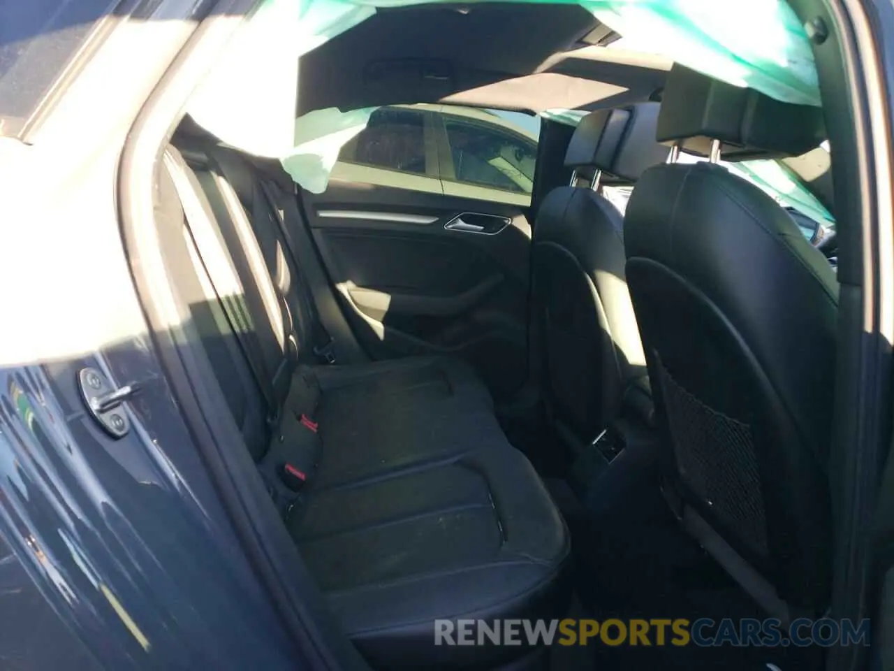 10 fotografías del automóvil dañado WAUAUGFF4KA086954 AUDI A3 2019