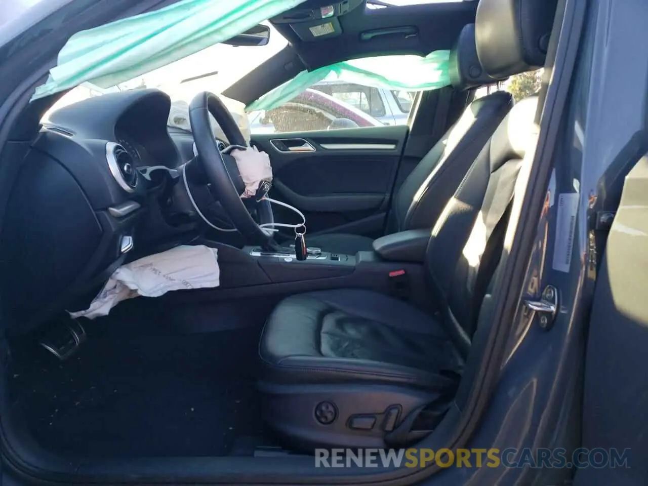 7 fotografías del automóvil dañado WAUAUGFF4KA086954 AUDI A3 2019