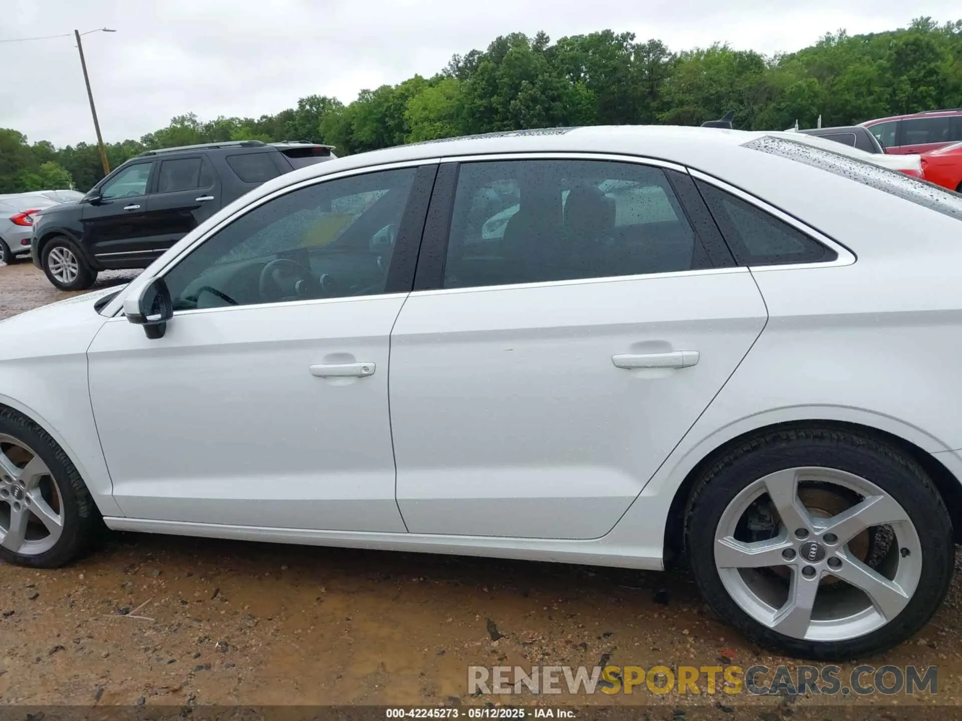 14 fotografías del automóvil dañado WAUAUGFF6K1010085 AUDI A3 2019