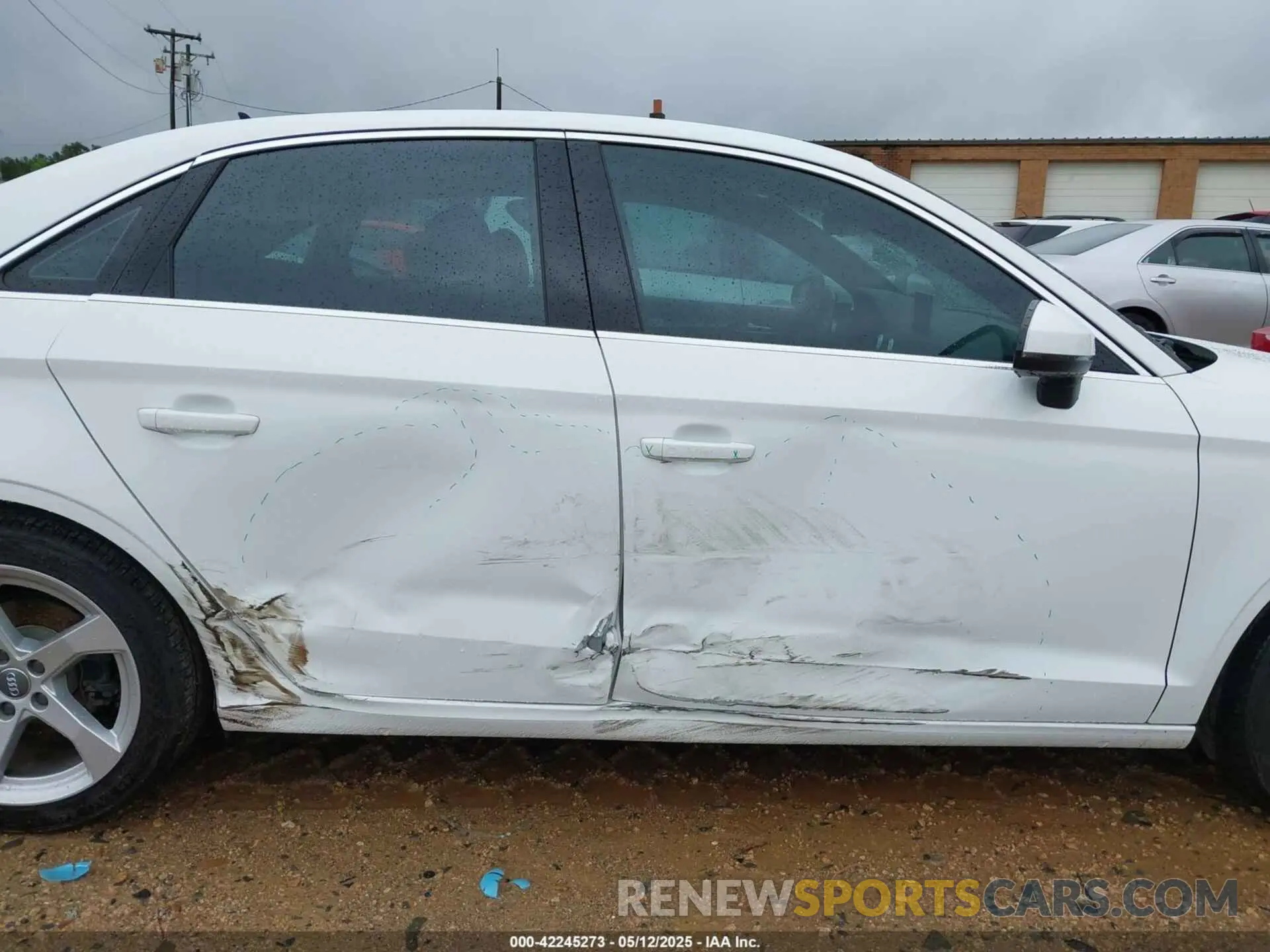 6 fotografías del automóvil dañado WAUAUGFF6K1010085 AUDI A3 2019