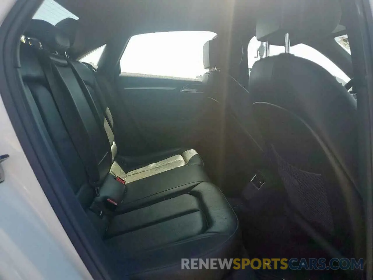 10 fotografías del automóvil dañado WAUAUGFF8KA102198 AUDI A3 2019