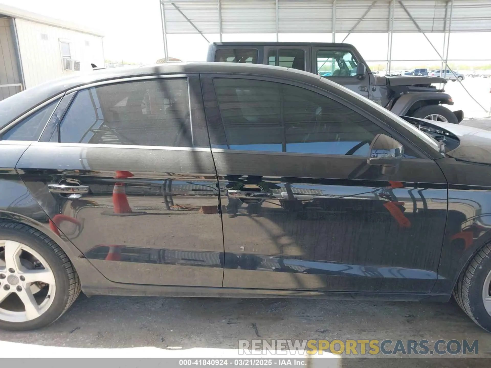 14 fotografías del automóvil dañado WAUAUGFFXK1024958 AUDI A3 2019