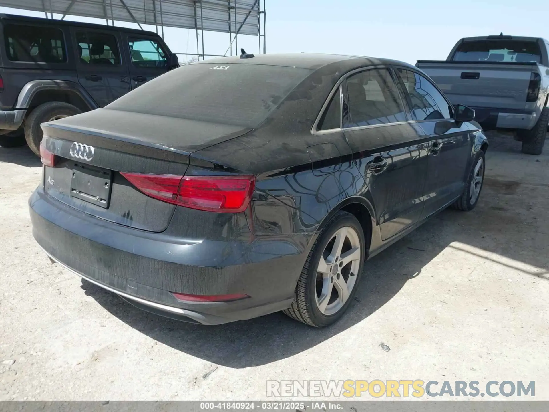 4 fotografías del automóvil dañado WAUAUGFFXK1024958 AUDI A3 2019