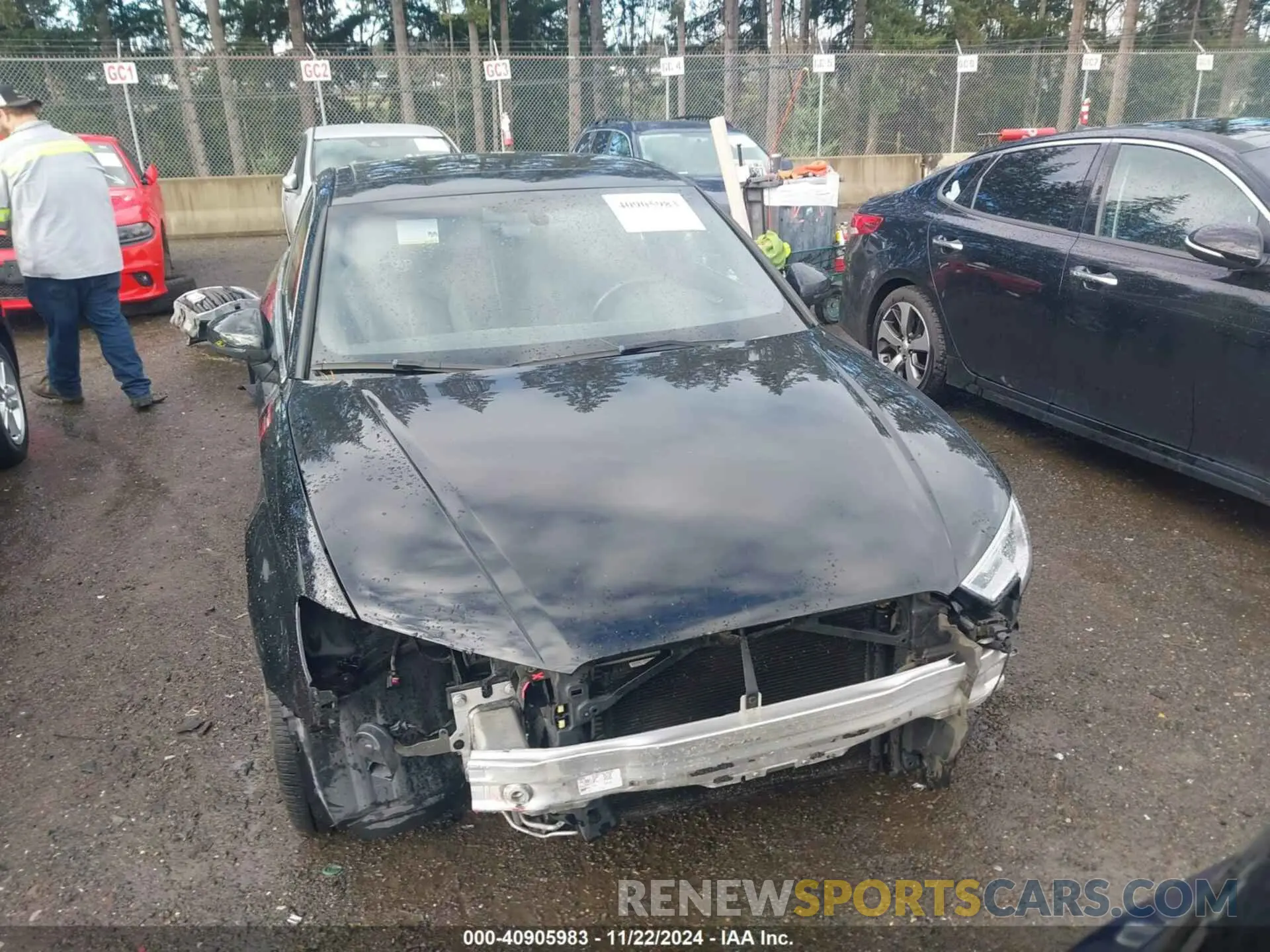 13 fotografías del automóvil dañado WAUBEGFF3K1019313 AUDI A3 2019
