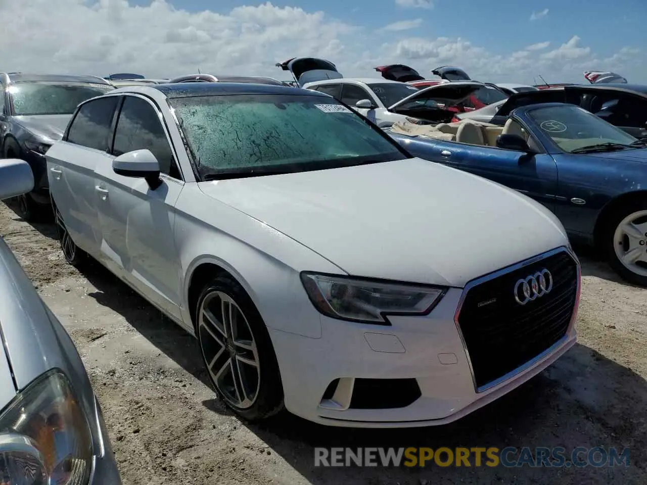 4 fotografías del automóvil dañado WAUBEGFF3K1028335 AUDI A3 2019