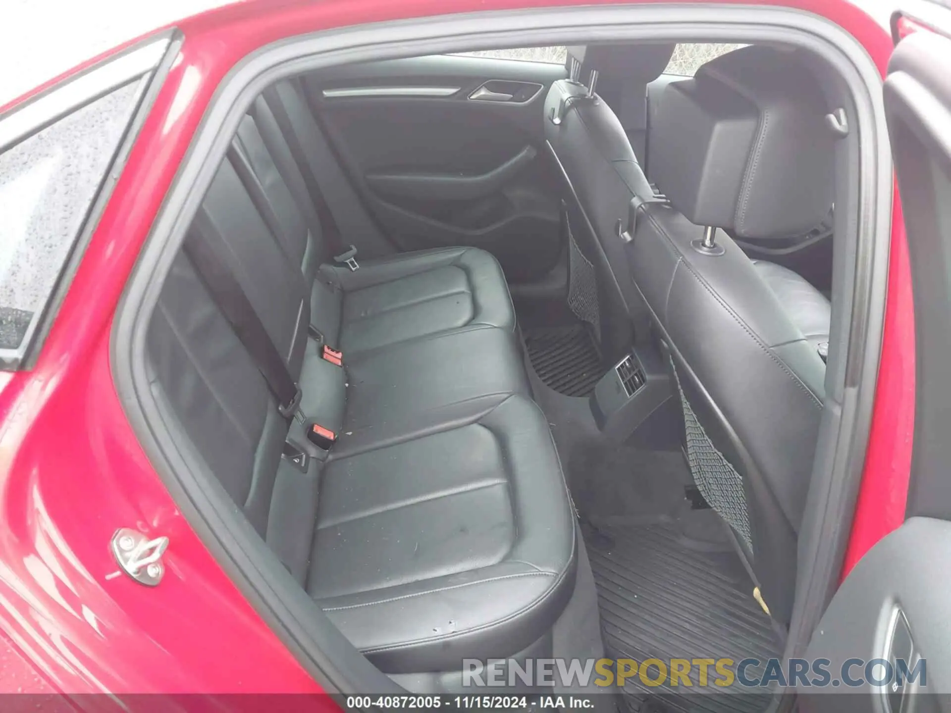 8 fotografías del automóvil dañado WAUBEGFF4KA122305 AUDI A3 2019