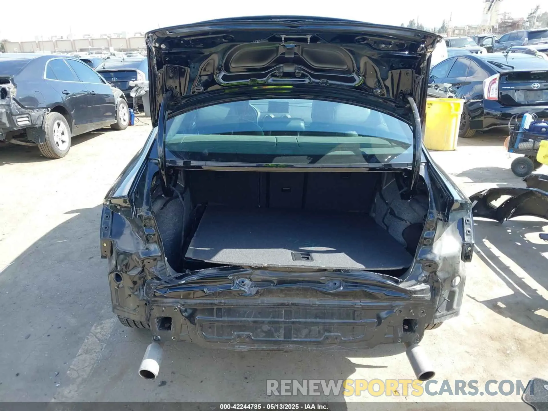 19 fotografías del automóvil dañado WAUBEGFF5KA091324 AUDI A3 2019