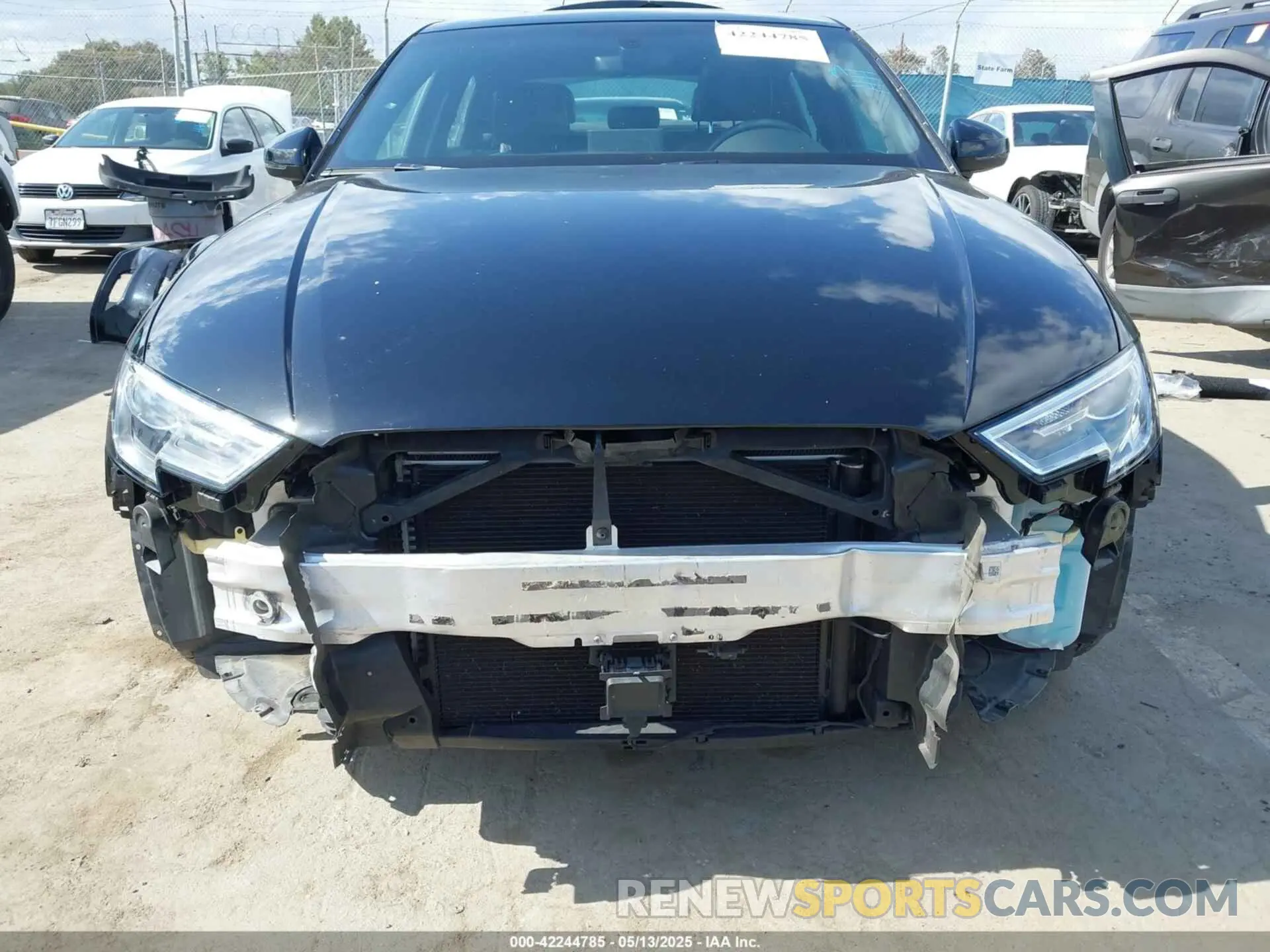 6 fotografías del automóvil dañado WAUBEGFF5KA091324 AUDI A3 2019