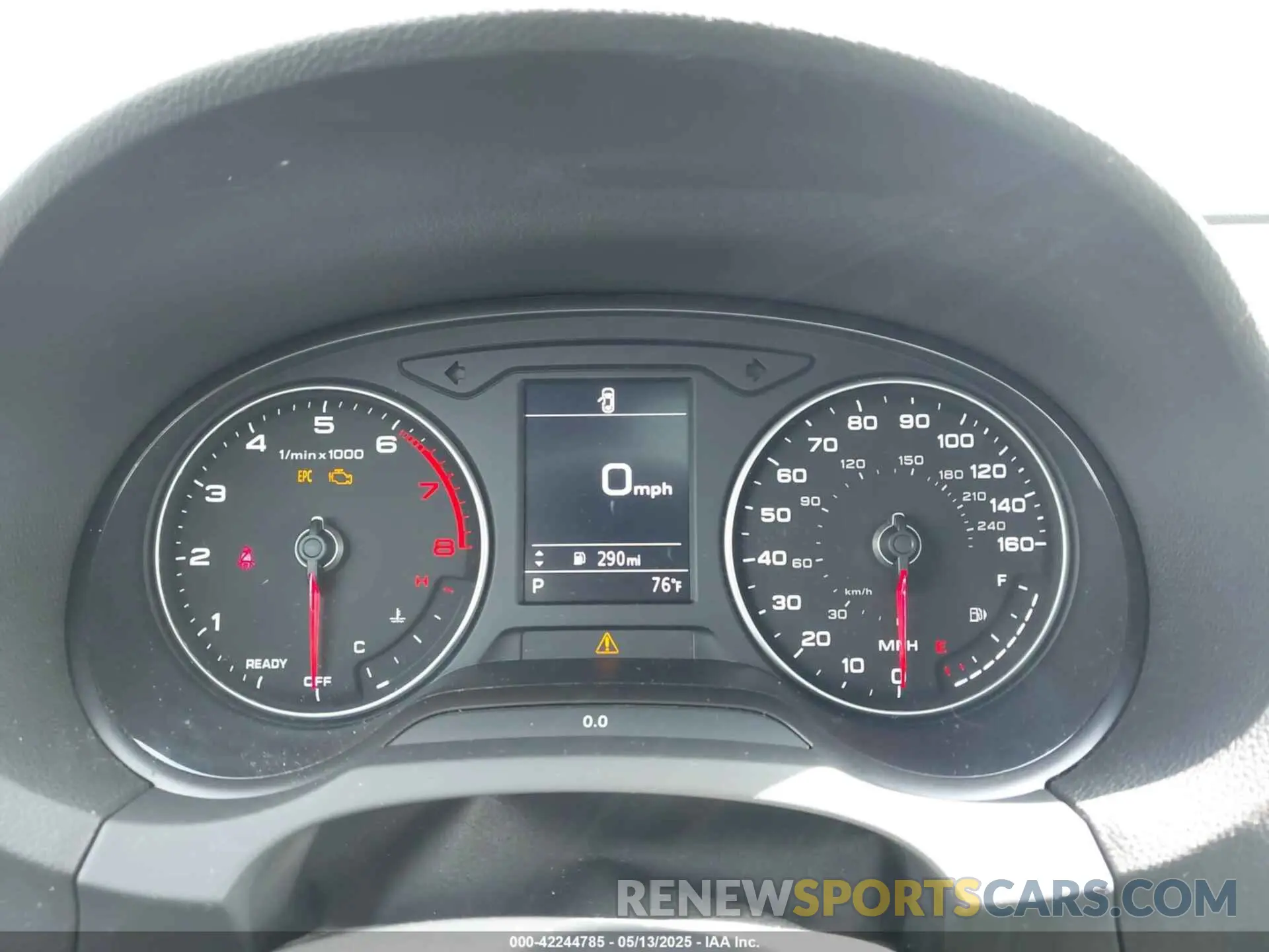 7 fotografías del automóvil dañado WAUBEGFF5KA091324 AUDI A3 2019