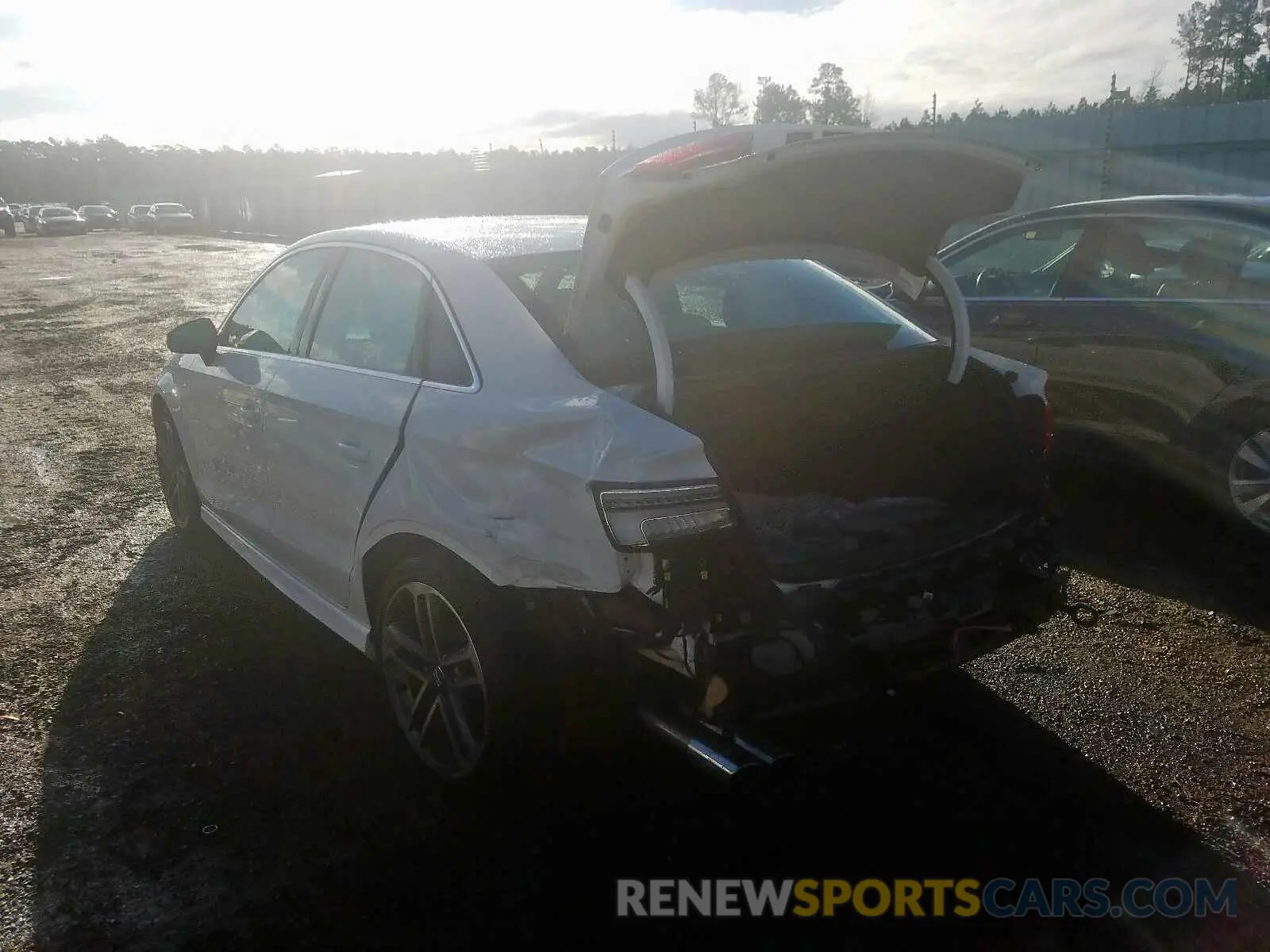 3 fotografías del automóvil dañado WAUGUGFF6K1008895 AUDI A3 2019