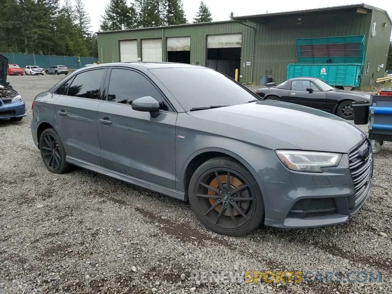 4 fotografías del automóvil dañado WAUJEGFF3KA091849 AUDI A3 2019