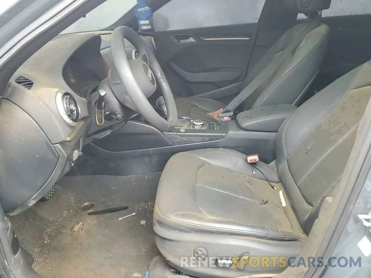 7 fotografías del automóvil dañado WAUJEGFF3KA091849 AUDI A3 2019