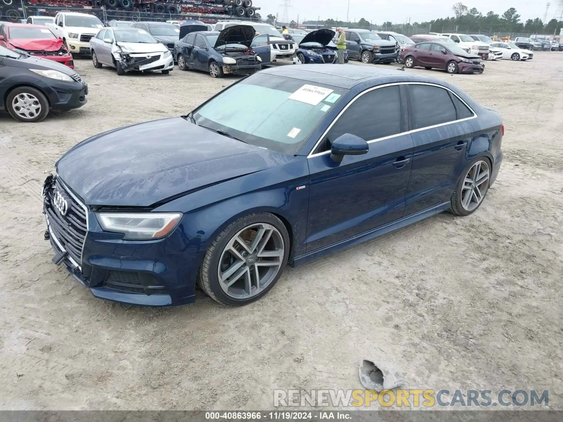 2 fotografías del automóvil dañado WAUJEGFF4K1016934 AUDI A3 2019
