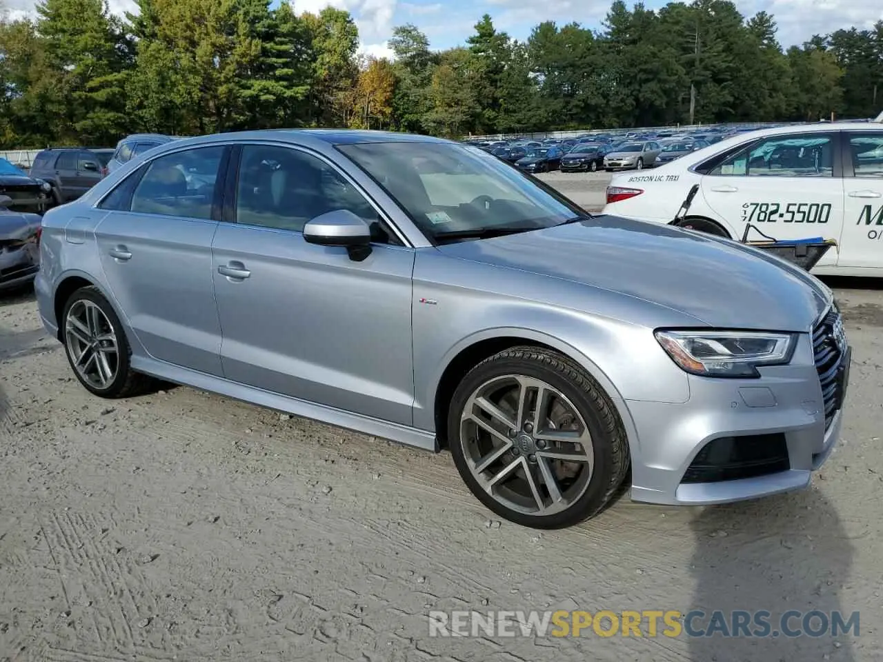 4 fotografías del automóvil dañado WAUJEGFF4KA119965 AUDI A3 2019
