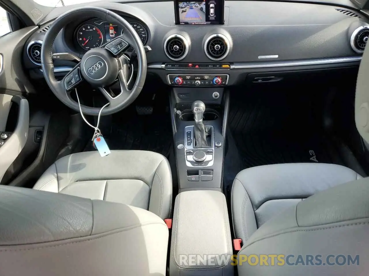 8 fotografías del automóvil dañado WAUJEGFF4KA119965 AUDI A3 2019
