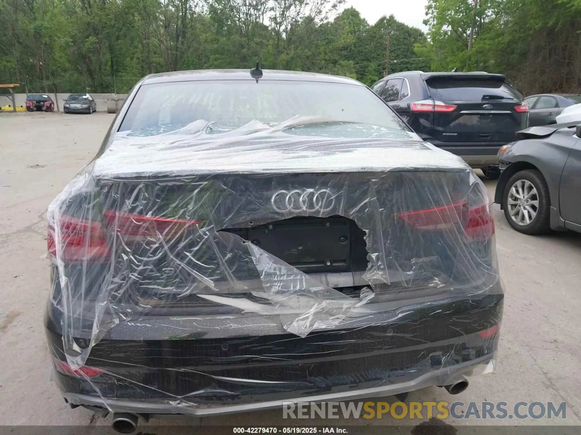 17 fotografías del automóvil dañado WAUJEGFF6K1017339 AUDI A3 2019