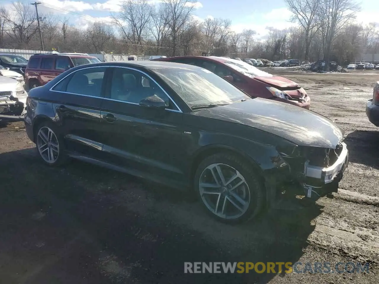 4 fotografías del automóvil dañado WAUJEGFF9KA111828 AUDI A3 2019