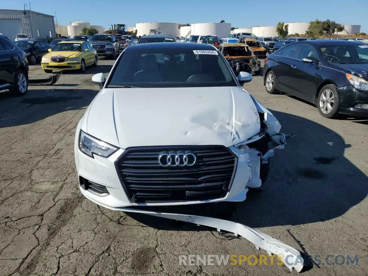 5 fotografías del automóvil dañado WAUAUGFF0LA097175 AUDI A3 2020