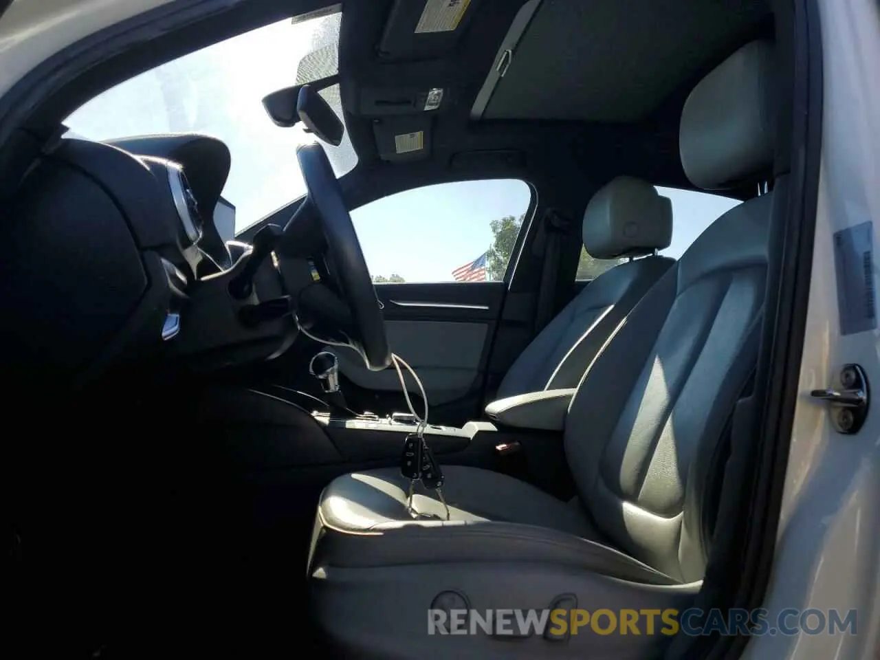 7 fotografías del automóvil dañado WAUAUGFF0LA097175 AUDI A3 2020
