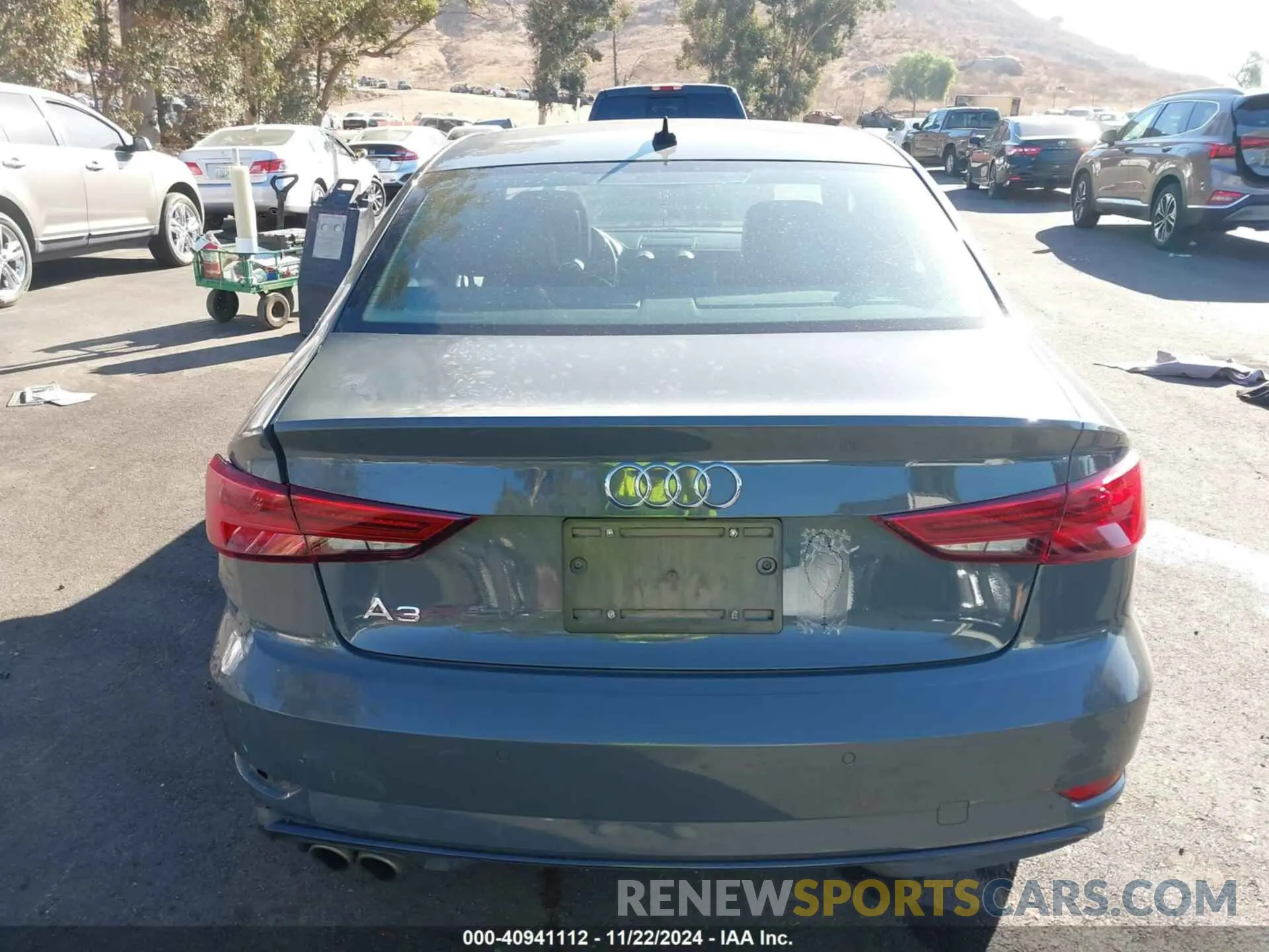 17 fotografías del automóvil dañado WAUAUGFF1LA102691 AUDI A3 2020