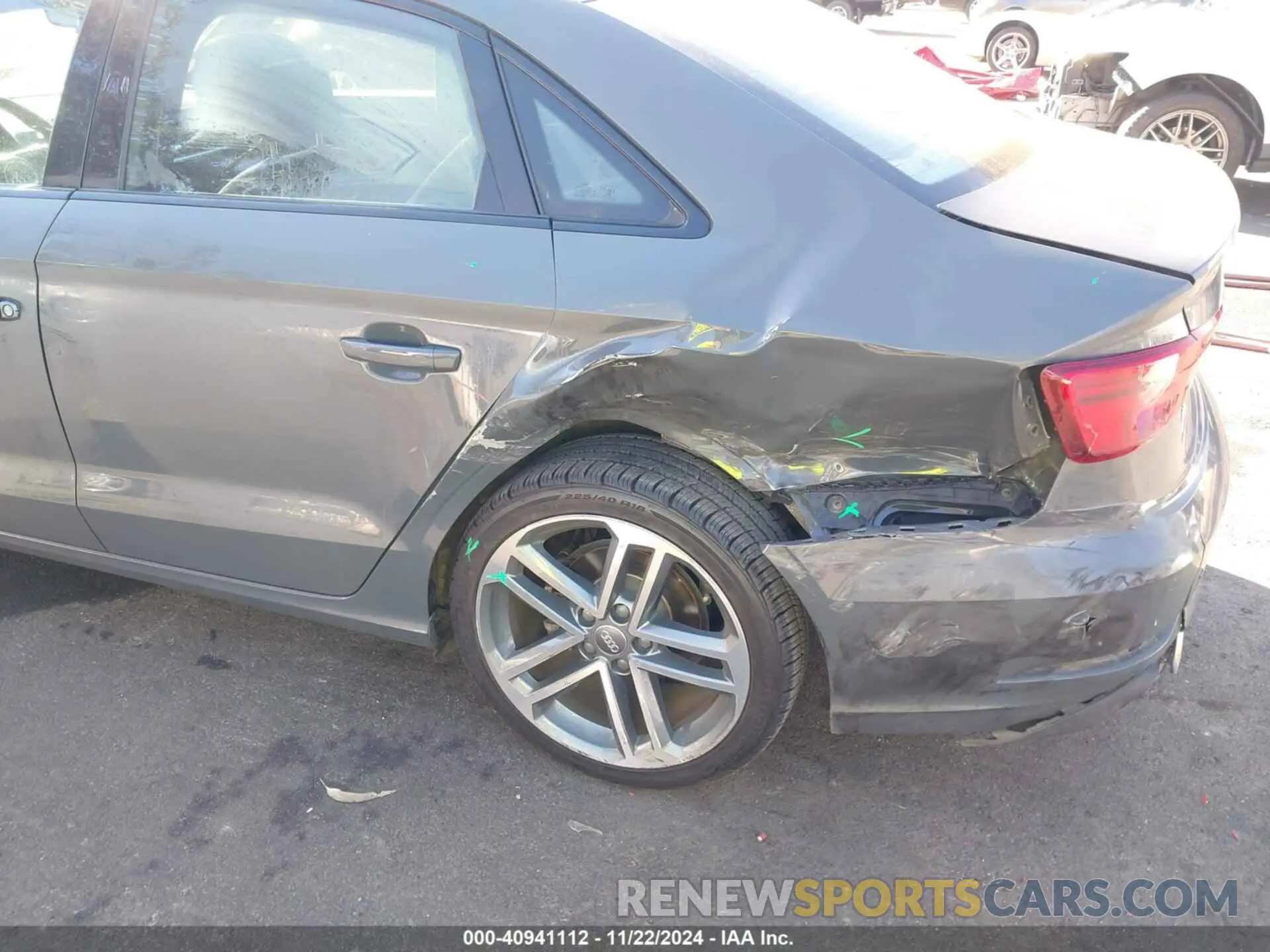 6 fotografías del automóvil dañado WAUAUGFF1LA102691 AUDI A3 2020