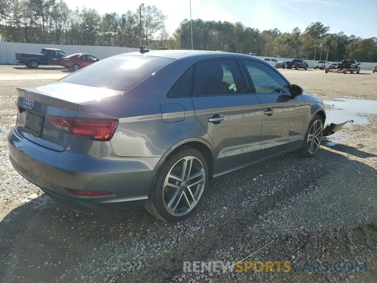 3 fotografías del automóvil dañado WAUAUGFF1LA104795 AUDI A3 2020