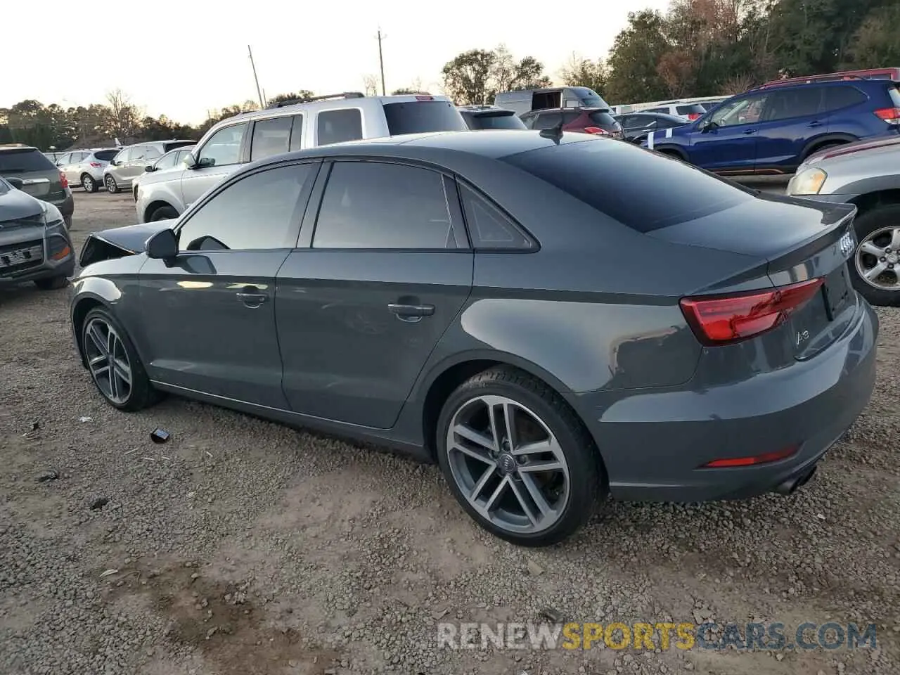 2 fotografías del automóvil dañado WAUAUGFF2LA035714 AUDI A3 2020